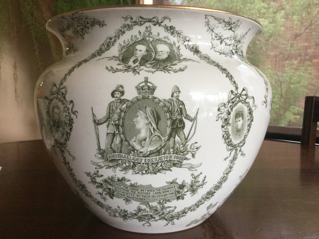  Antiques & Collectibles