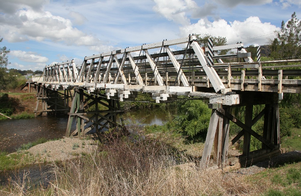  BARRINGTON BRIDGE BIRTHDAY LOOMS