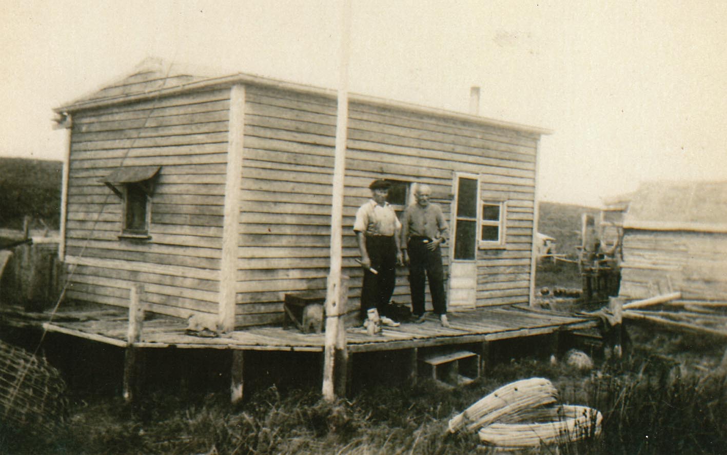  STINKER LOOKS BACK AT THE “OLD DAYS”