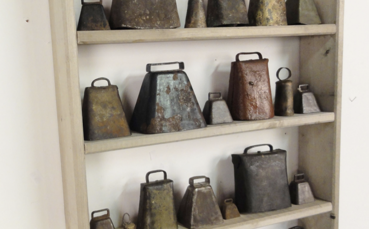  Antiques and Collectables